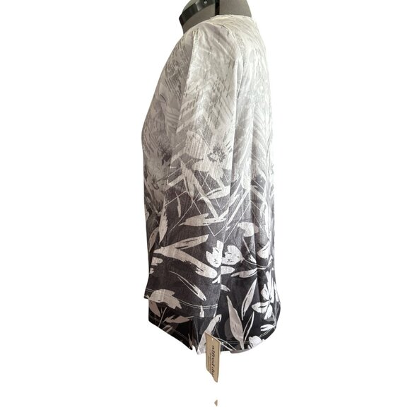 Alfred Dunner Petite PS Floral Ombre 3/4 Sleeve Top With Studded Neckline - Picture 3 of 8